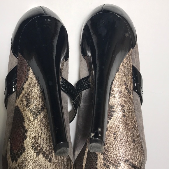 Jessica Simpson Grey and Python Stacked Heels - Picture 6 of 9